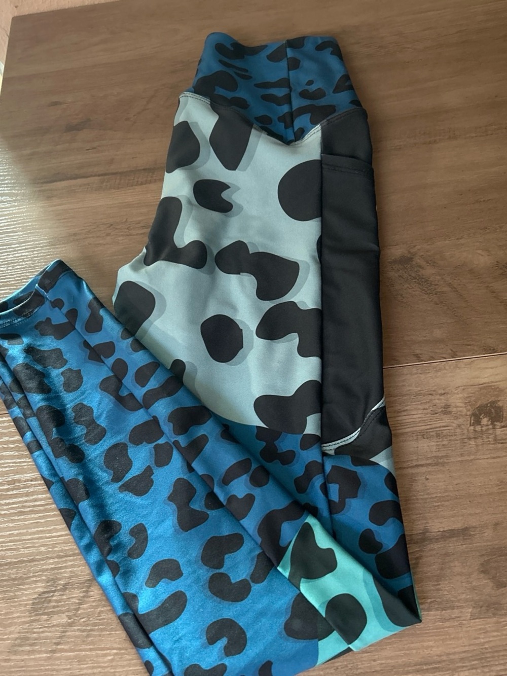 Women’s Blue leopard Print Leggings